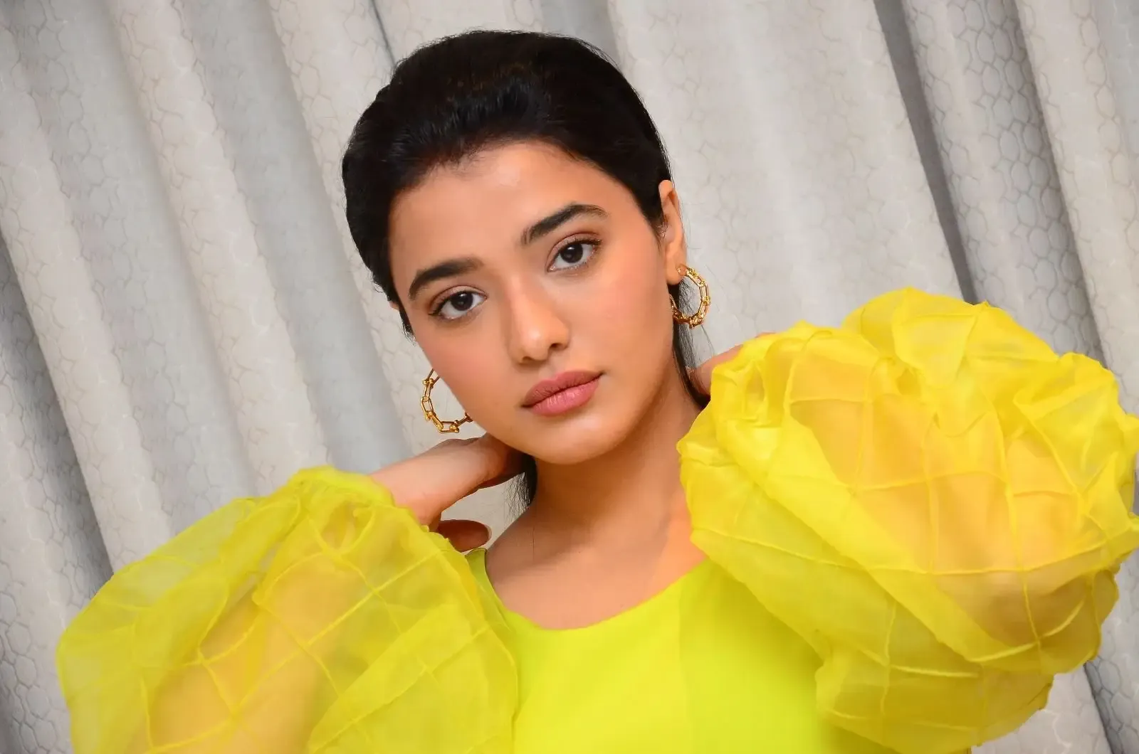 TOLLYWOOD ACTRESS KETIKA SHARMA IN LIGHT GREEN YELLOW DRESS 5